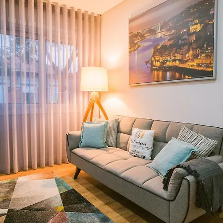 Lechartier 2 Apartment