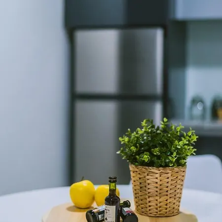Lechartier 2 Apartment *